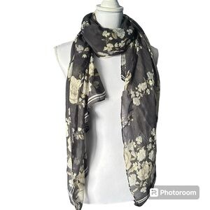 Gray Floral Decorative Scarf